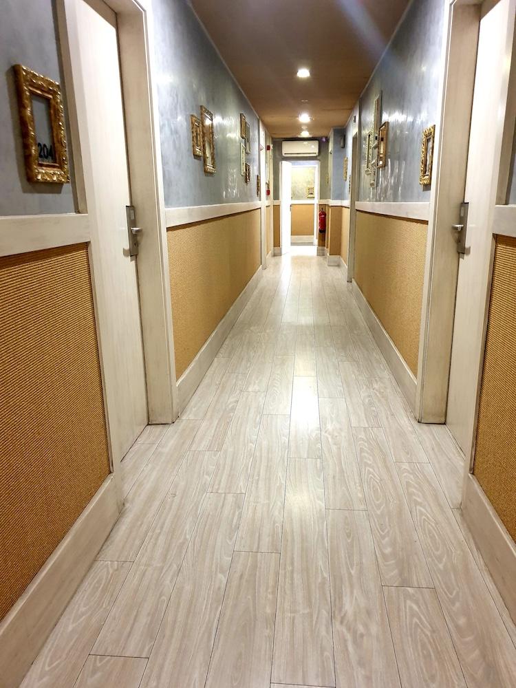 Hotel H Гранольерс Экстерьер фото